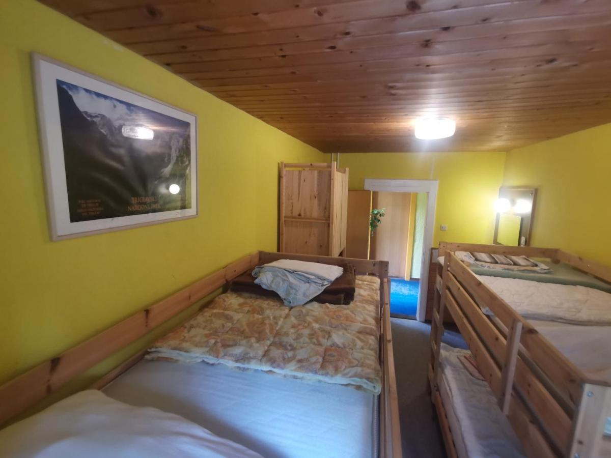 Hostel Pod Voglom Бохинь Экстерьер фото