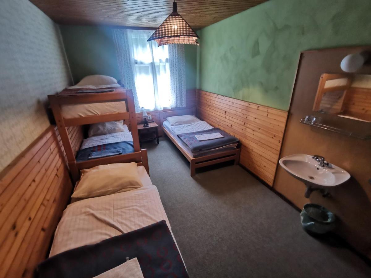 Hostel Pod Voglom Бохинь Экстерьер фото