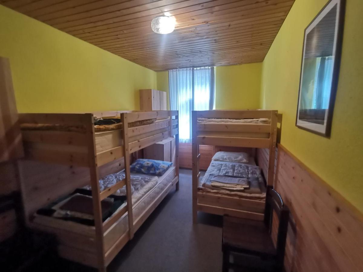 Hostel Pod Voglom Бохинь Экстерьер фото