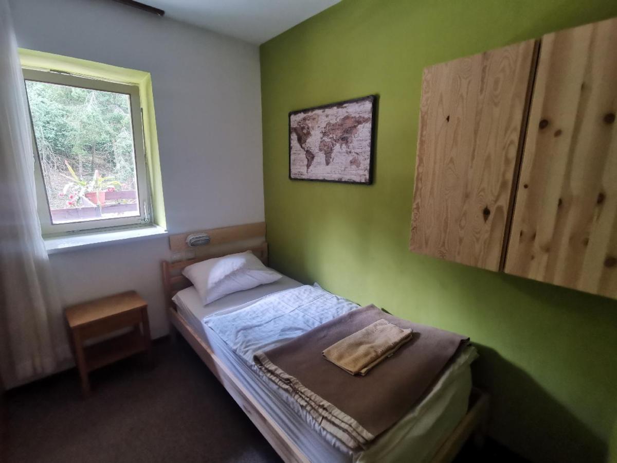 Hostel Pod Voglom Бохинь Экстерьер фото